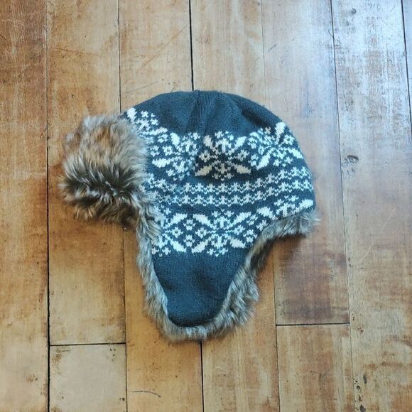 Old Navy Winter Hat Gray Cream Youth Large Knit Nordic Aviator Style Faux Fur - Picture 1 of 7